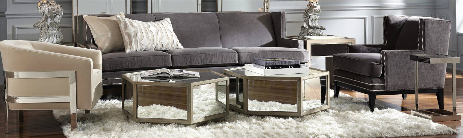 MIRRORED FURNITURE