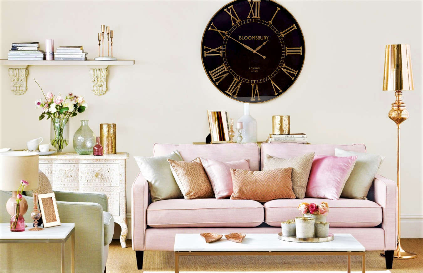 AVIVANA luxury wall clock in a living room decor.