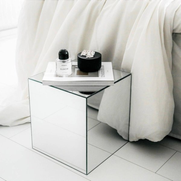 FIORA Mirrored Cube Table